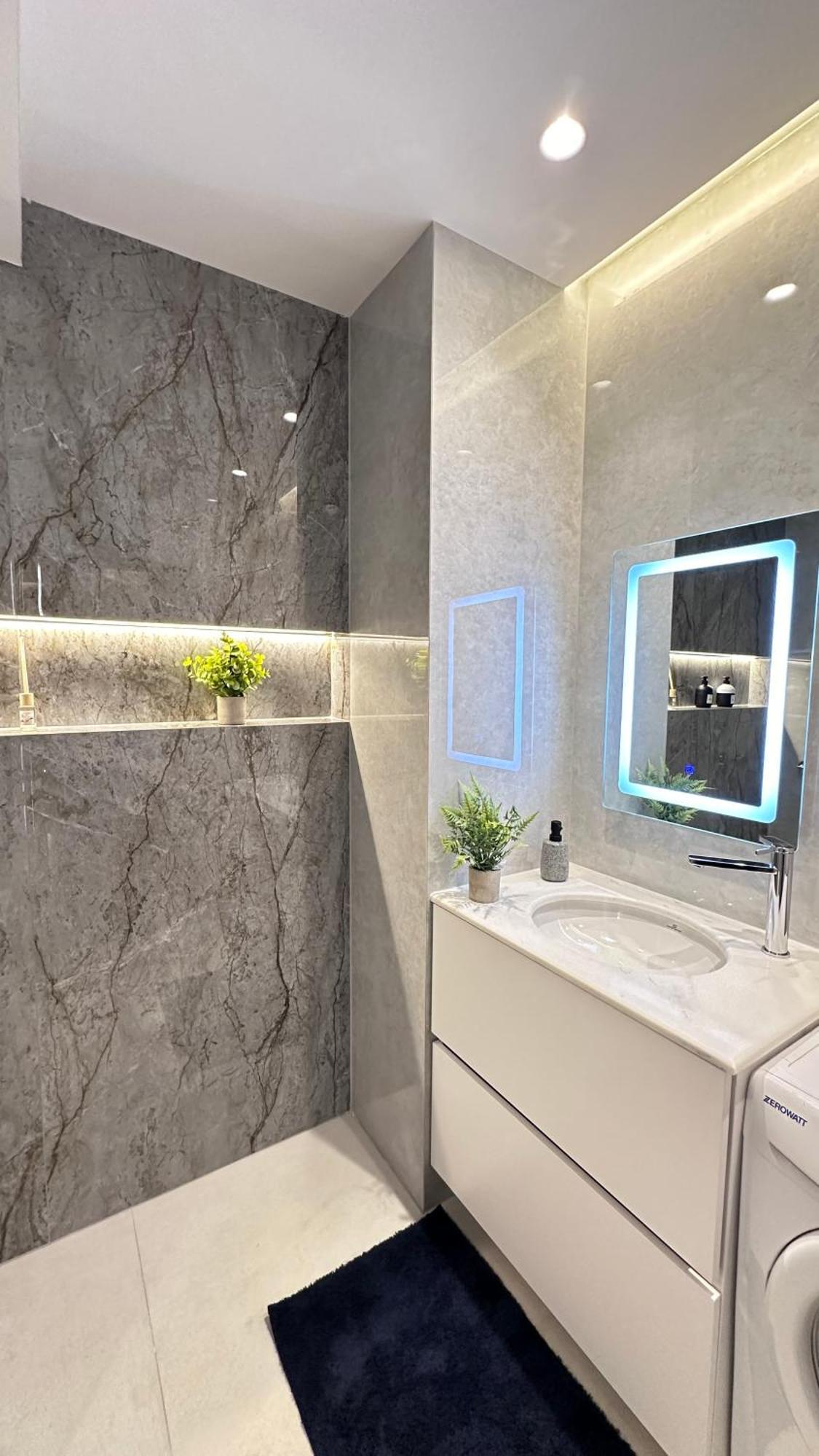 Frida Luxury Apartment ティラナ エクステリア 写真